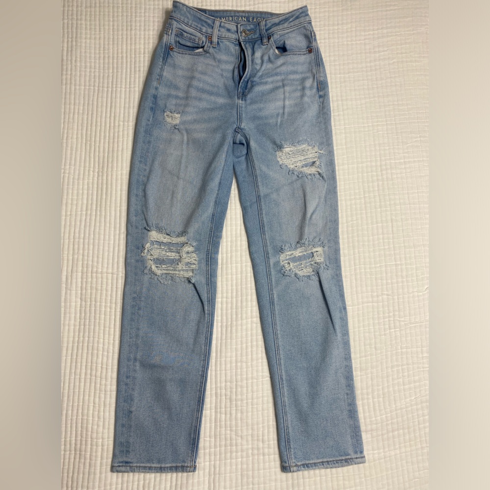 American Eagle Outfitters distressed size 0 stretch  jean